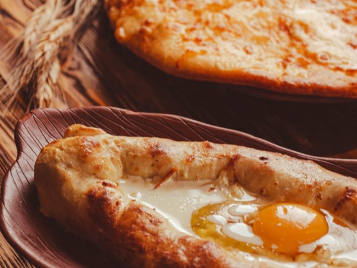 Хачапури по-аджарски